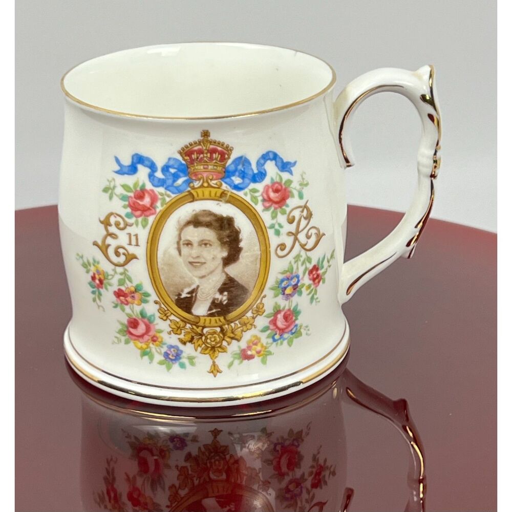 Vintage 1953 Queen Elizabeth Coronation Teacup Royal Albert Bone China EUC